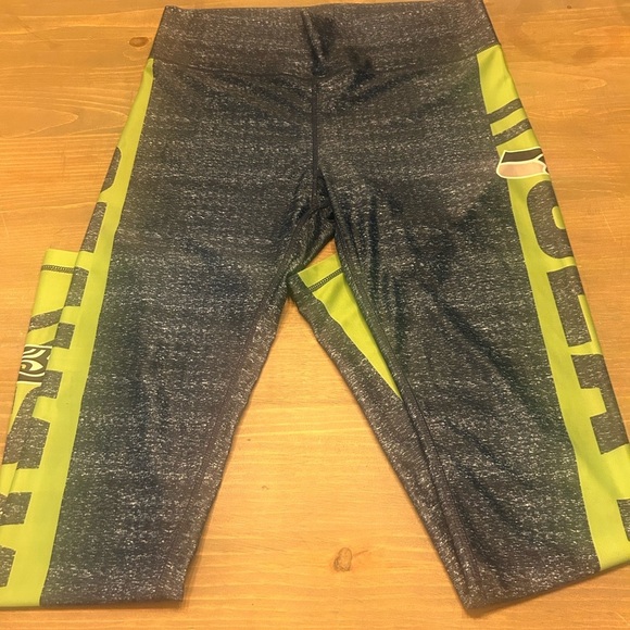 NFL GEAR Seattle Seahawks leggings size L - Picture 3 of 4